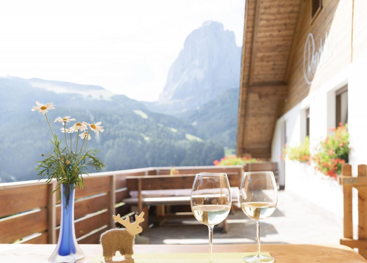 Apartments Rondula Santa Cristina Val Gardena Exterior photo